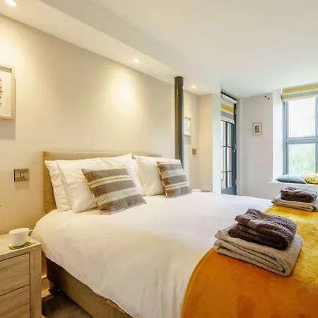 2 Bed In Keighley Oc-83162 Lägenhet *